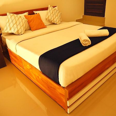 Loyal Residency Bed & Breakfast Sultan Bathery Luaran gambar