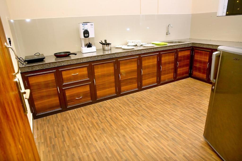 Loyal Residency Bed & Breakfast Sultan Bathery Luaran gambar