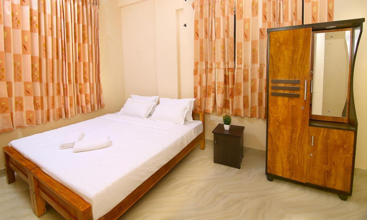 Loyal Residency Bed & Breakfast Sultan Bathery Luaran gambar