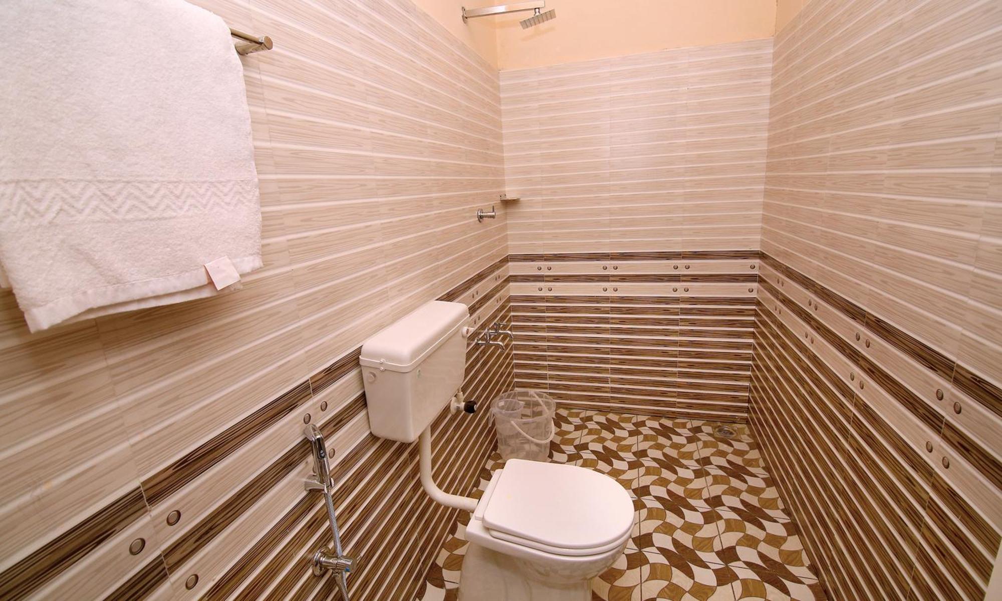 Loyal Residency Bed & Breakfast Sultan Bathery Luaran gambar